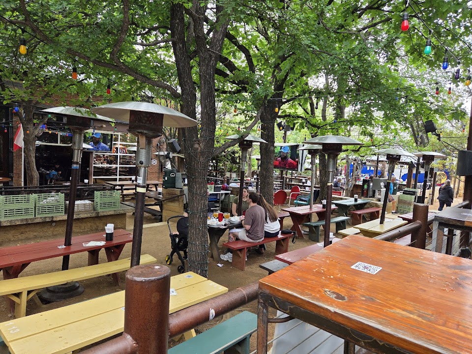 Katy Trail Ice House Outpost
